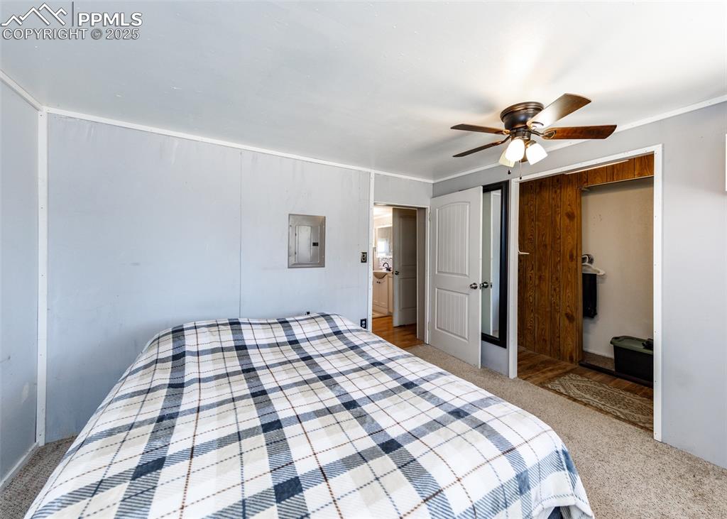 Image 12 of 29: Bedroom