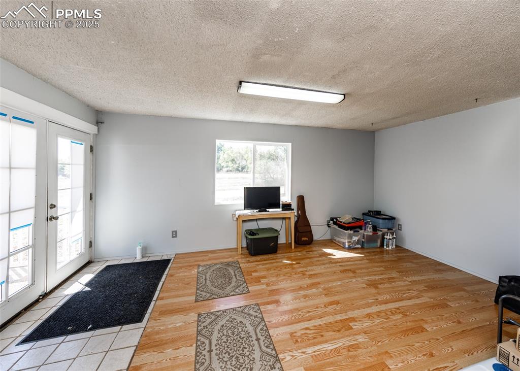 Image 8 of 29: Living Room