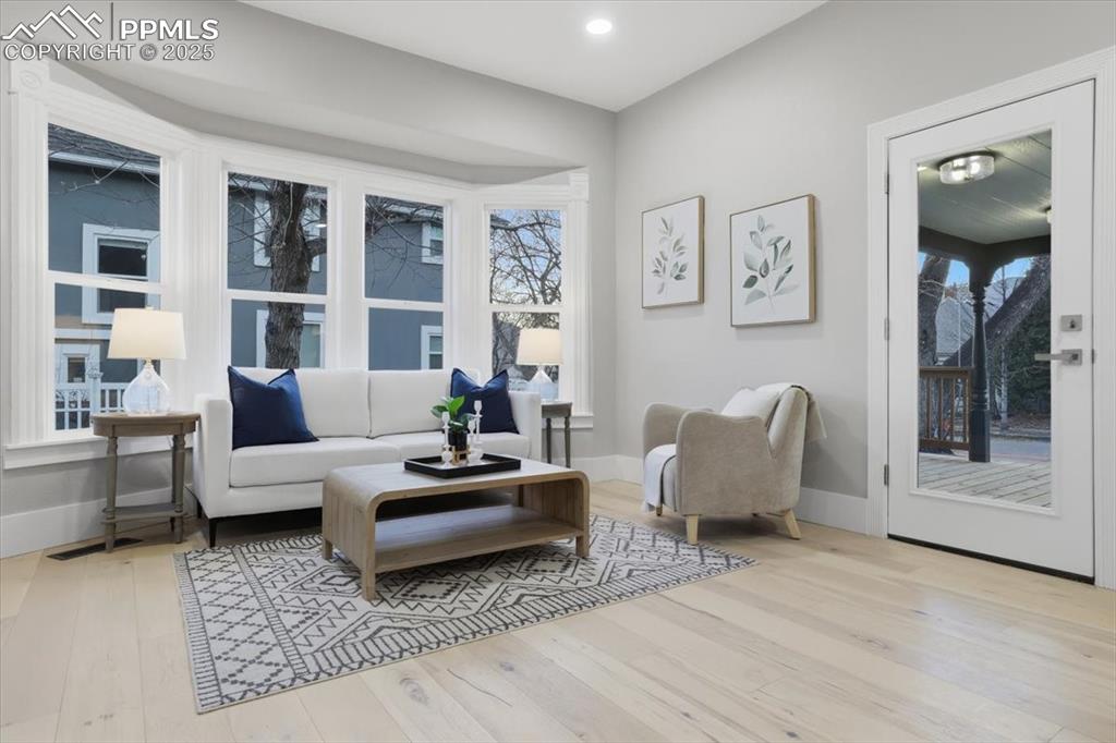 Image 11 of 40: Living Room