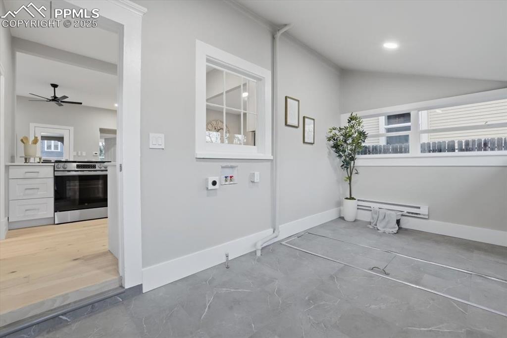 Image 21 of 40: Laundry