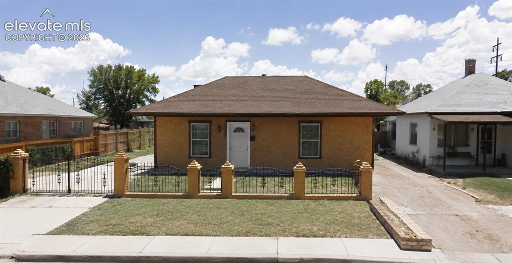 Image 1 of 4: Front of Structure