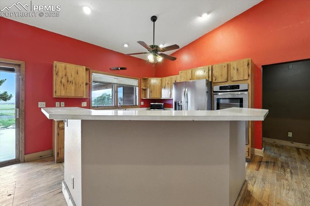 Image 10 of 29: Kitchen