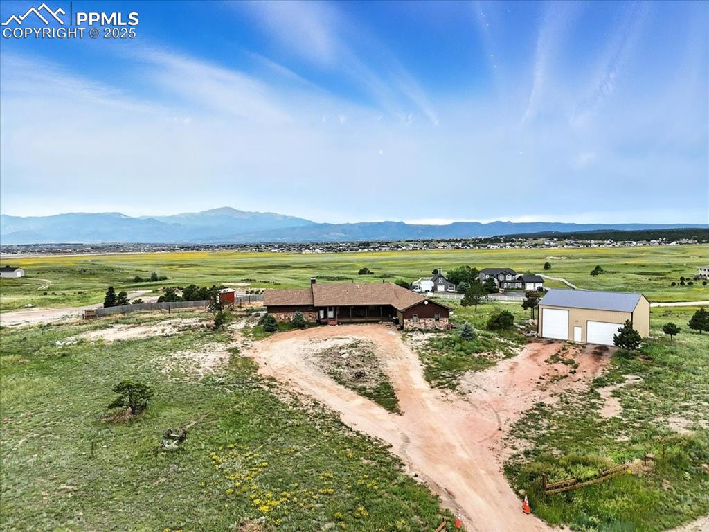 Image 29 of 29: View of mountain 