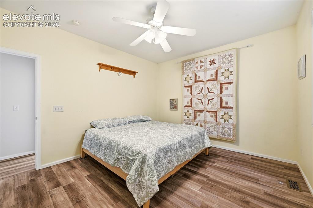 Image 12 of 34: Bedroom