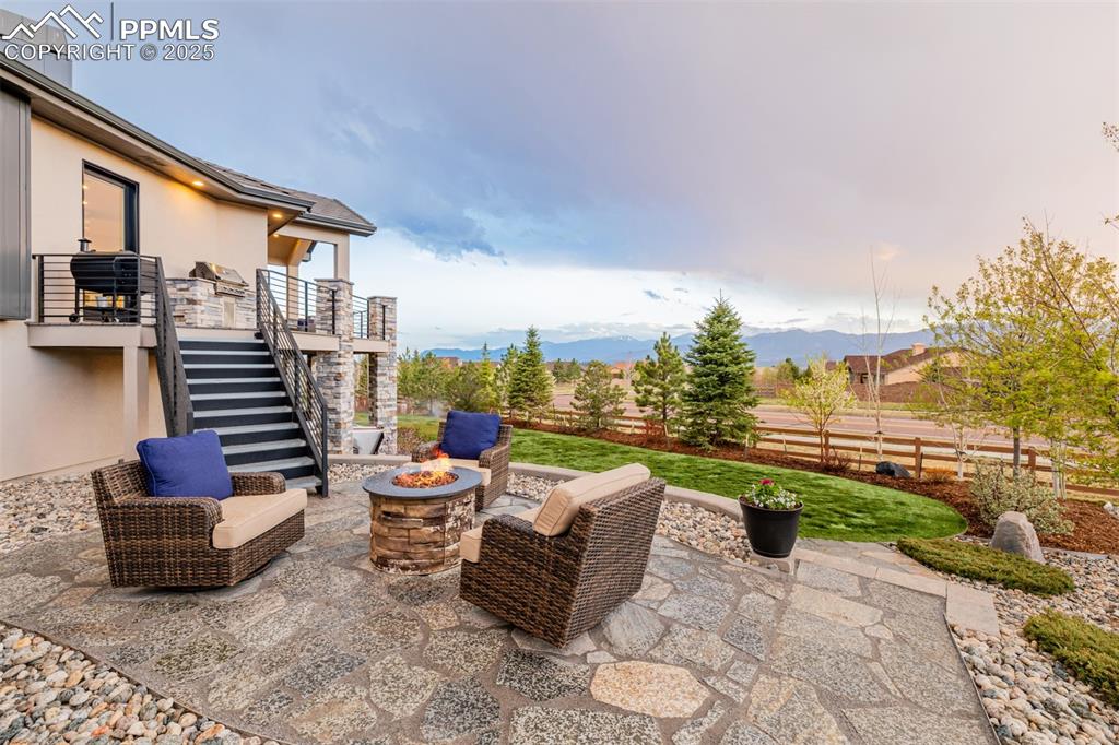 Image 45 of 50: Patio