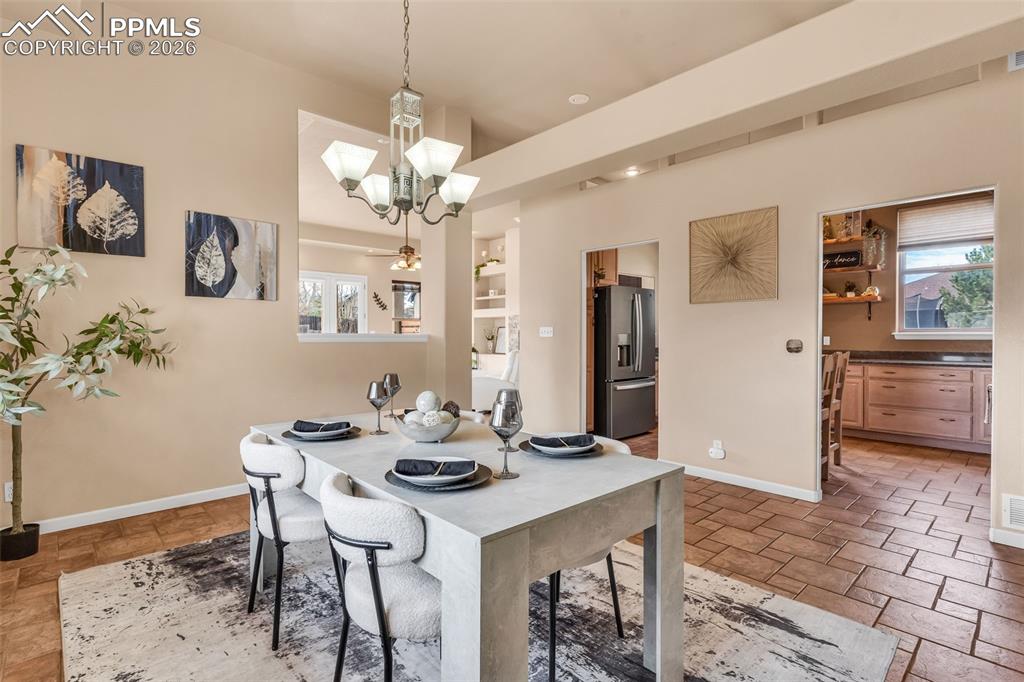 Image 10 of 49: Dining Area