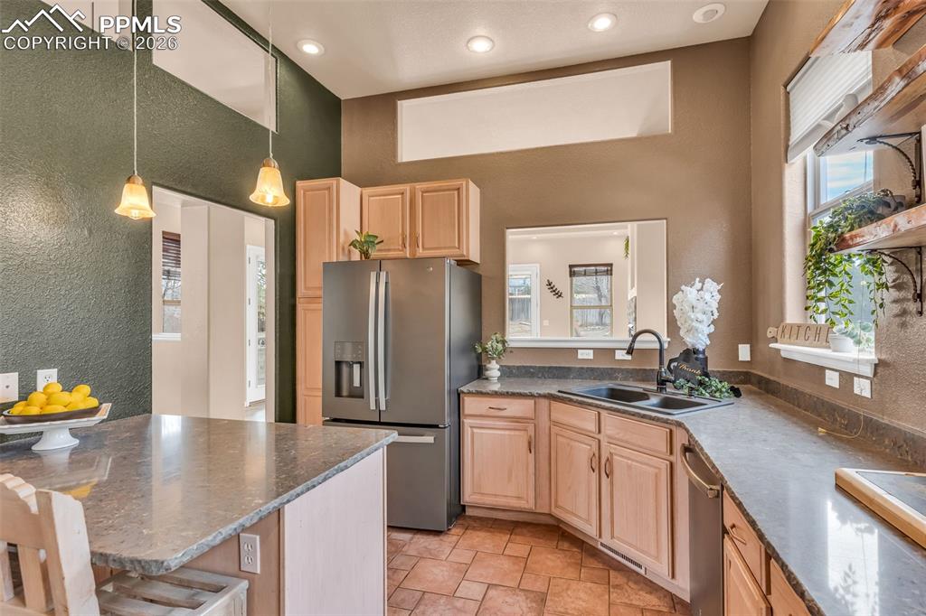 Image 12 of 49: Kitchen