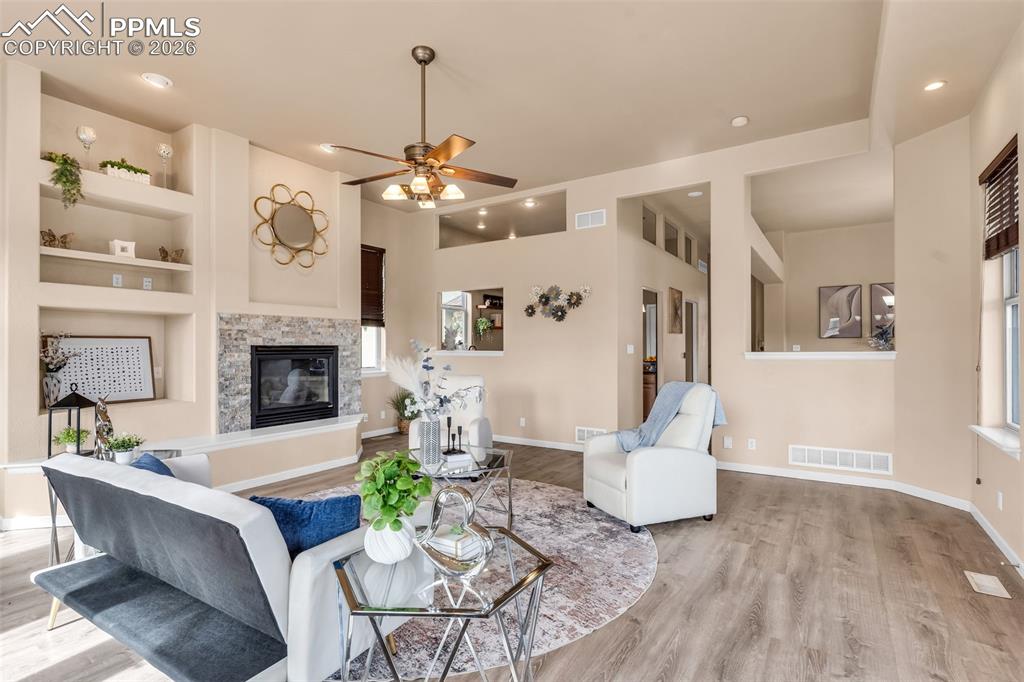 Image 20 of 49: Living Room