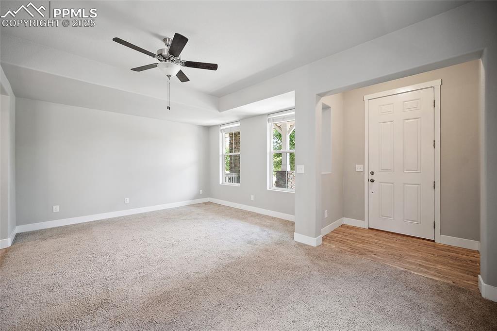Image 9 of 50: Entry