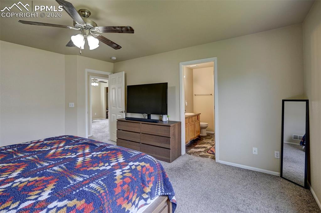 Image 20 of 44: Bedroom