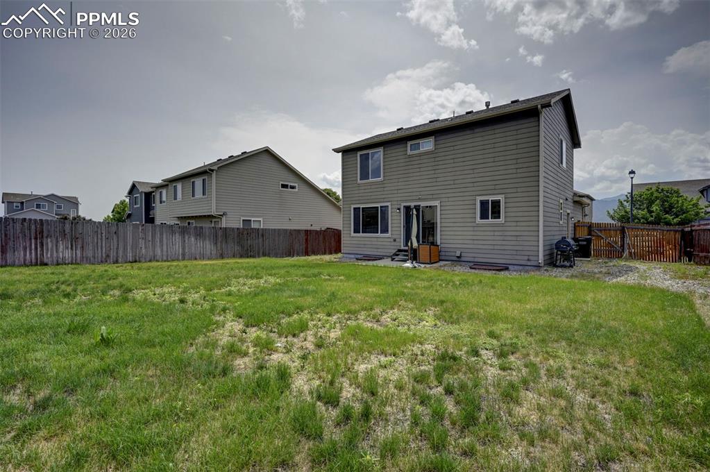 Image 37 of 44: Back of Structure