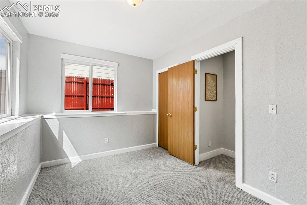 Image 28 of 47: Bedroom