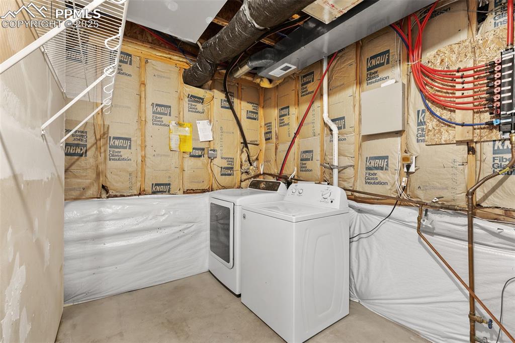 Image 44 of 47: Laundry