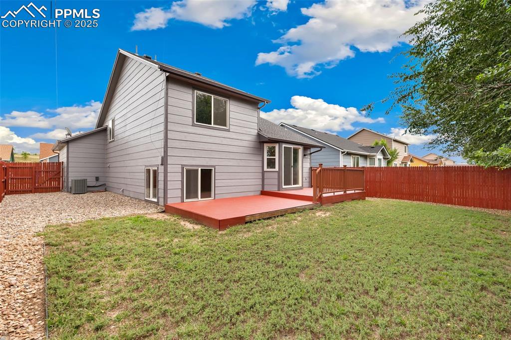 Image 45 of 47: Back of Structure