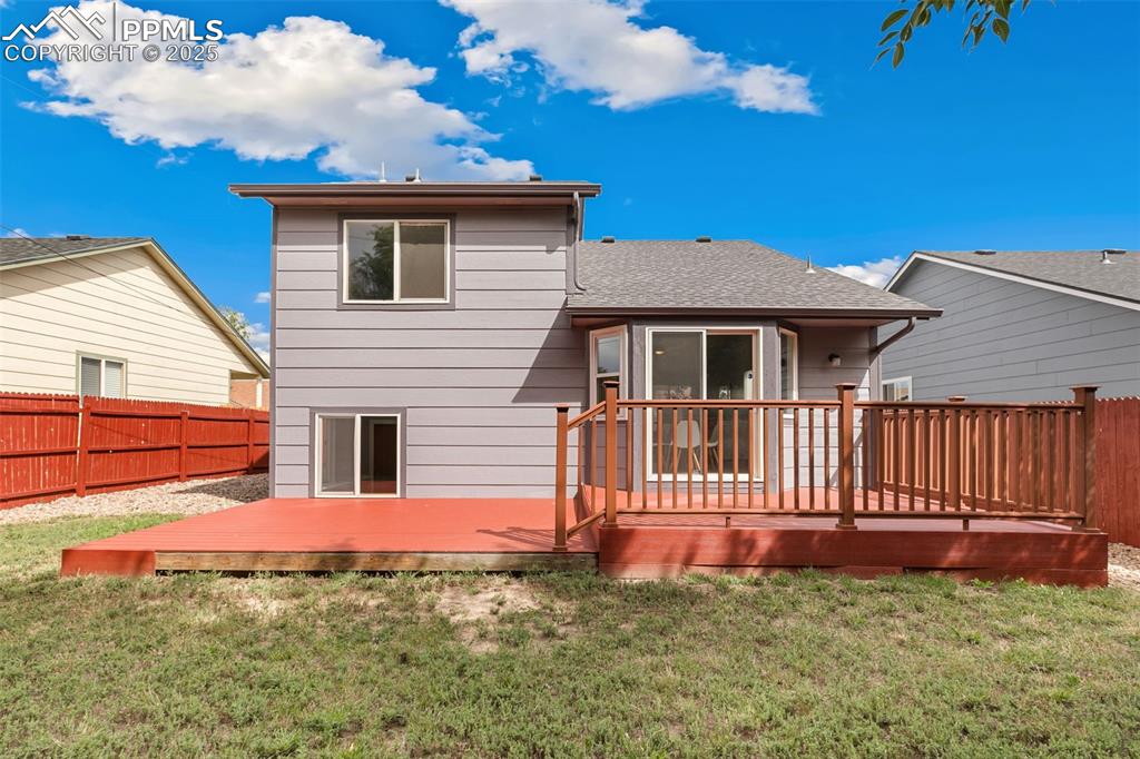 Image 46 of 47: Back of Structure