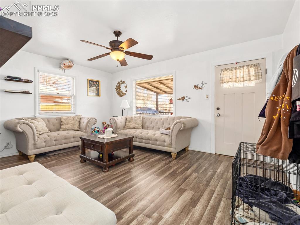 Image 9 of 20: Living Room