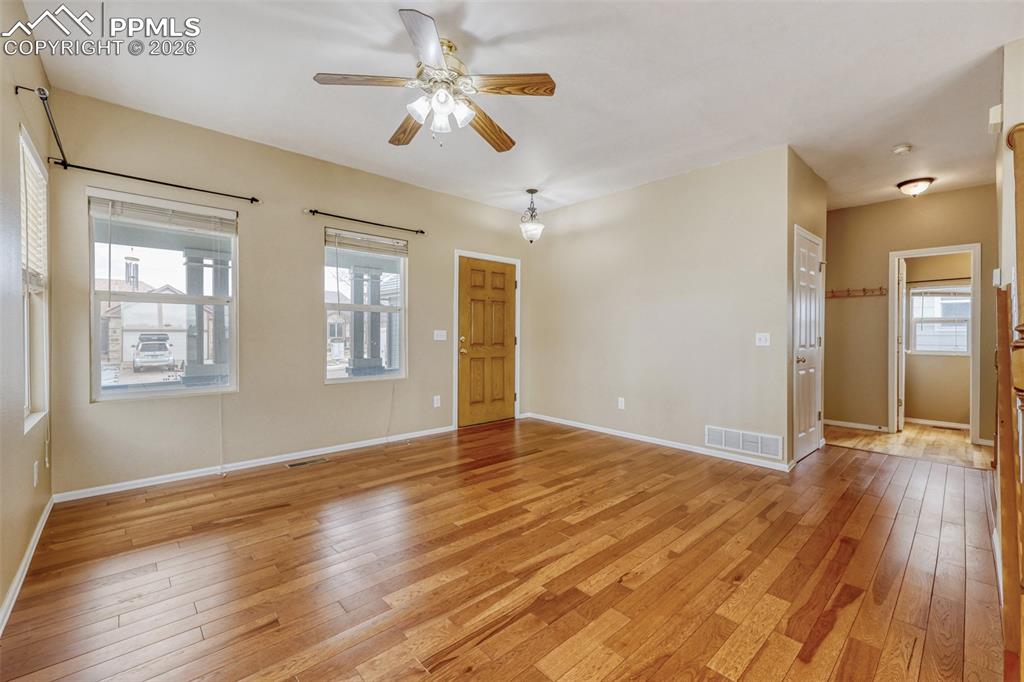 Image 4 of 30: Living Room