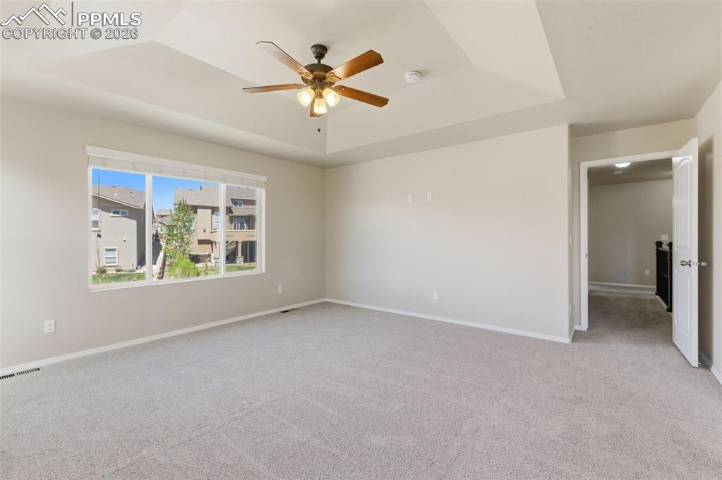 Image 21 of 39: Bathroom