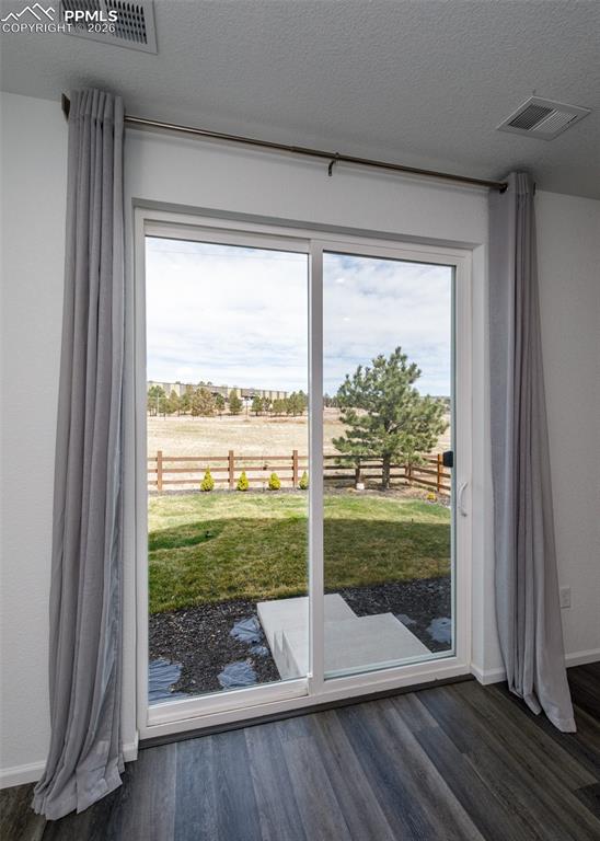 Image 10 of 42: Entry