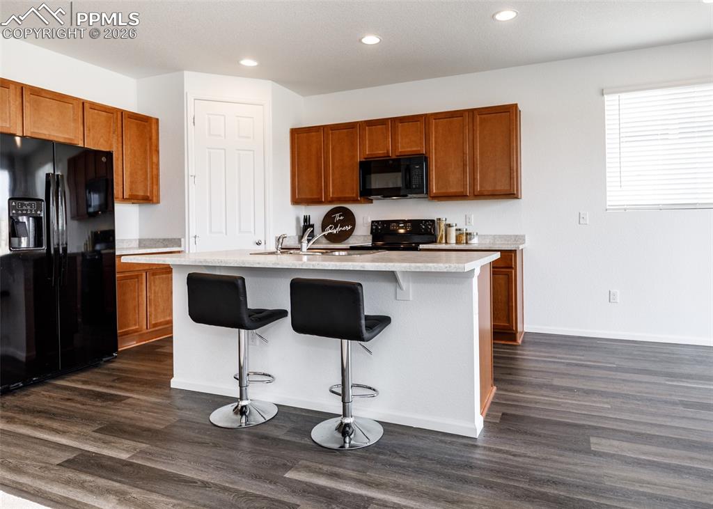 Image 12 of 42: Kitchen