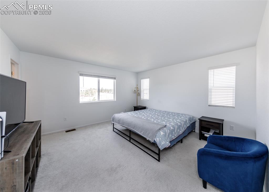 Image 20 of 42: Bedroom