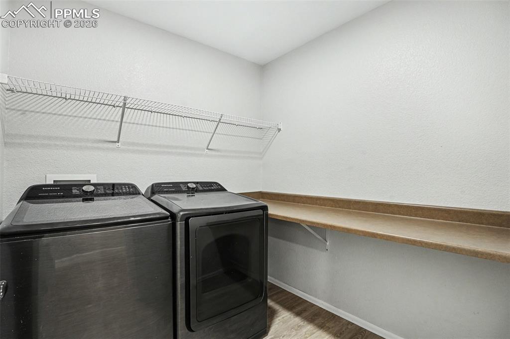 Image 19 of 30: Laundry