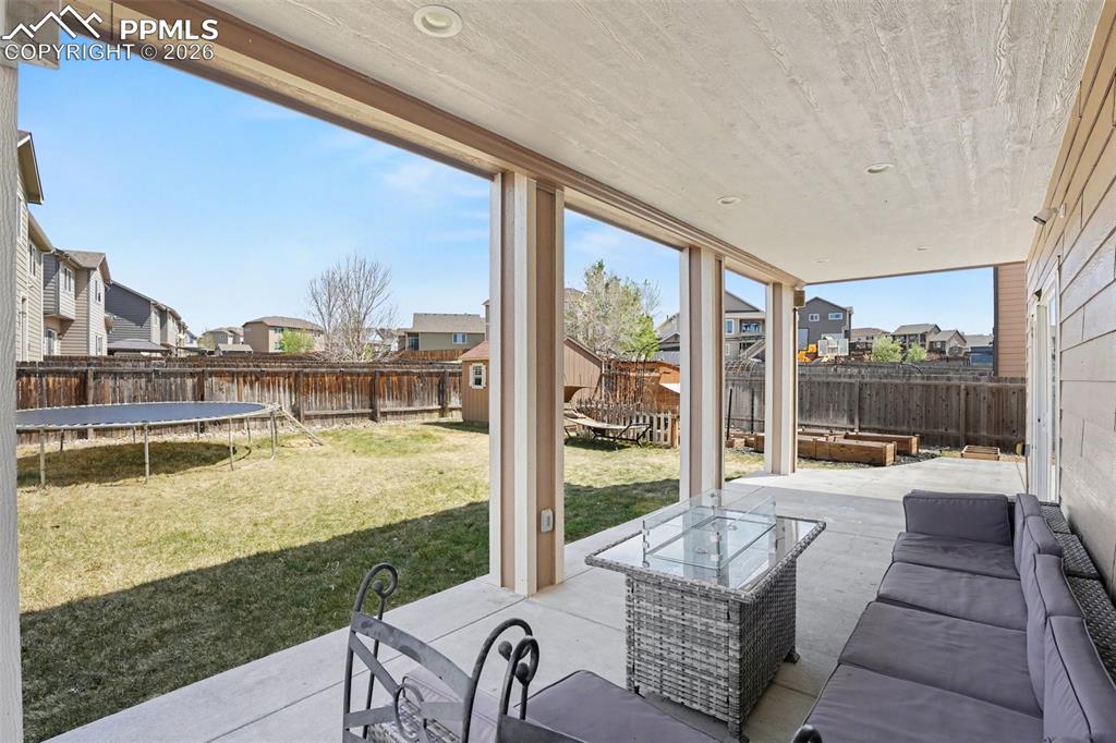 Image 25 of 30: Patio