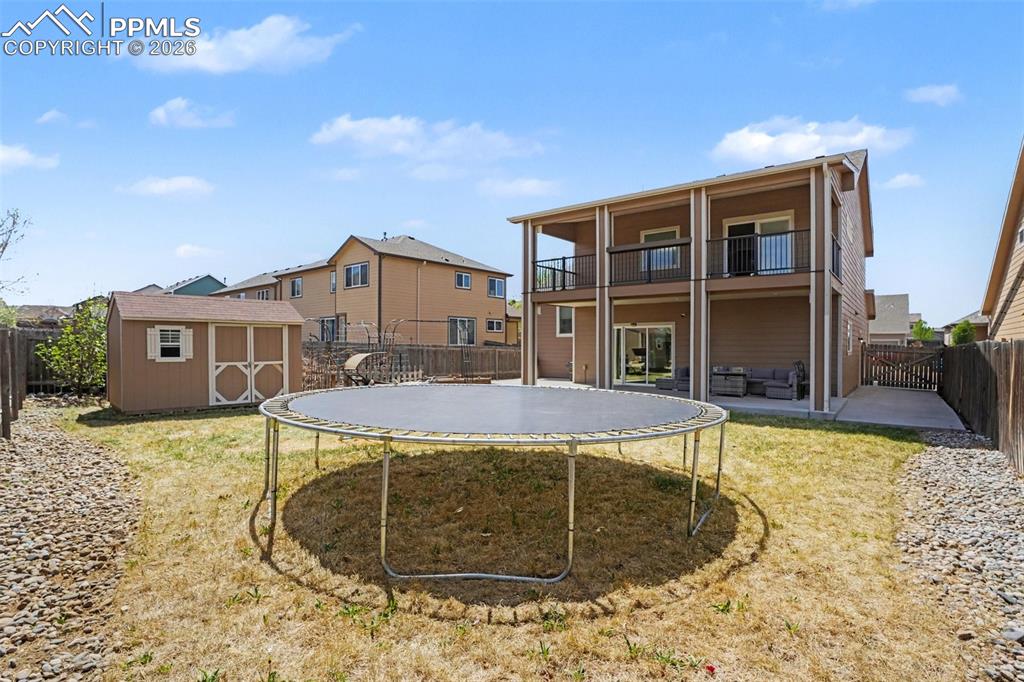 Image 26 of 30: Back of Structure