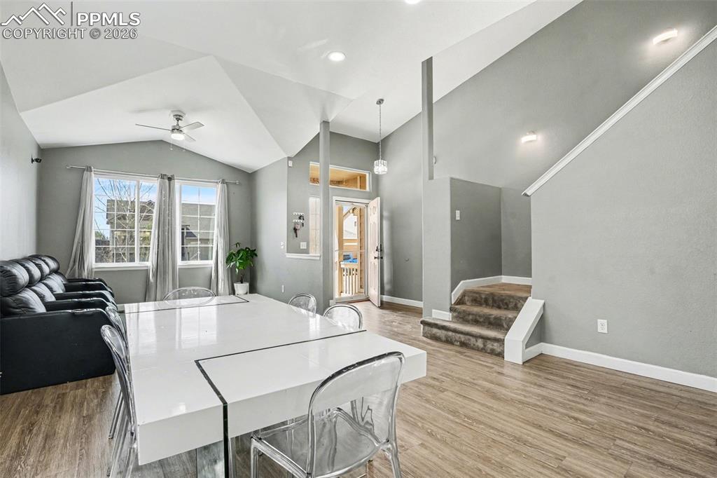 Image 3 of 30: Dining Area