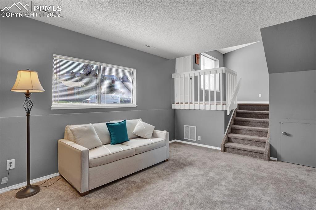 Listing 1396700, Image 11 of 25