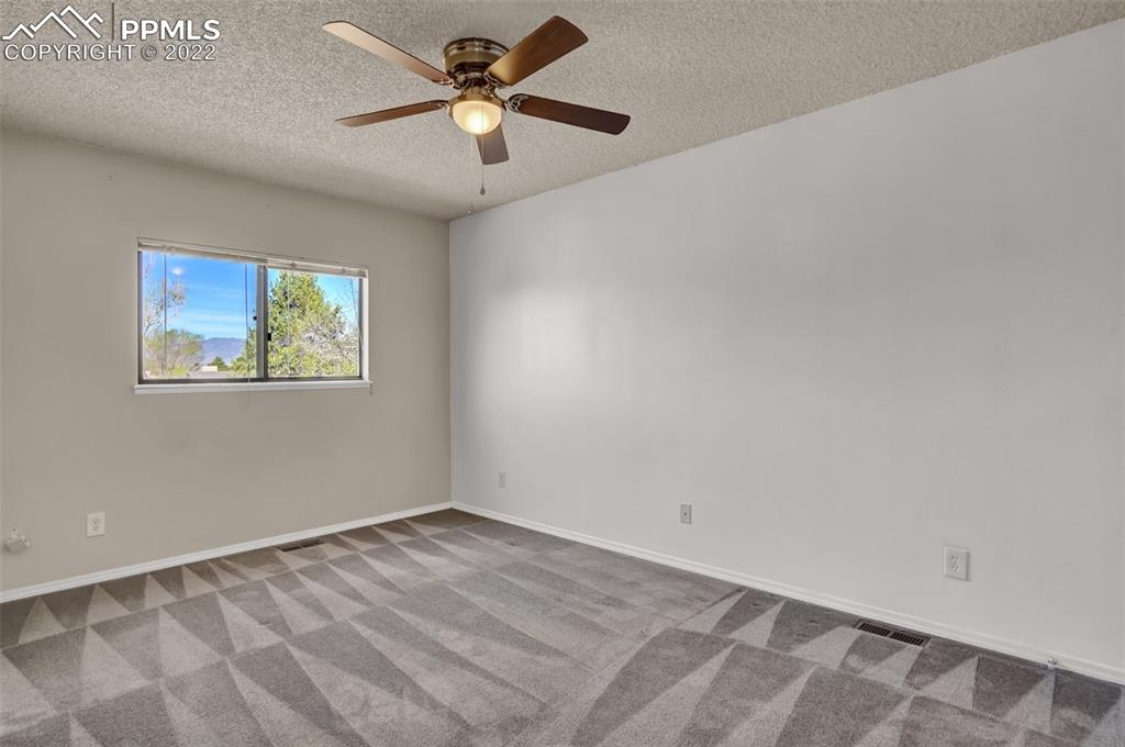 Listing 1396700, Image 14 of 25