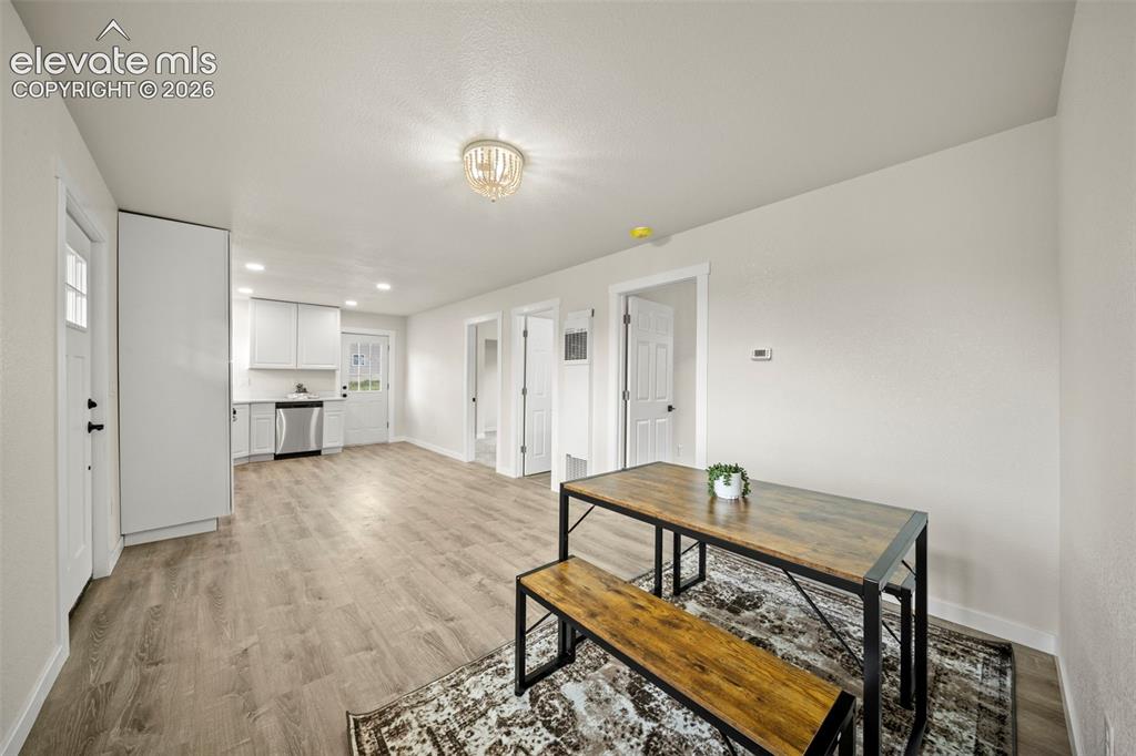 Image 5 of 30: Bright, open living space