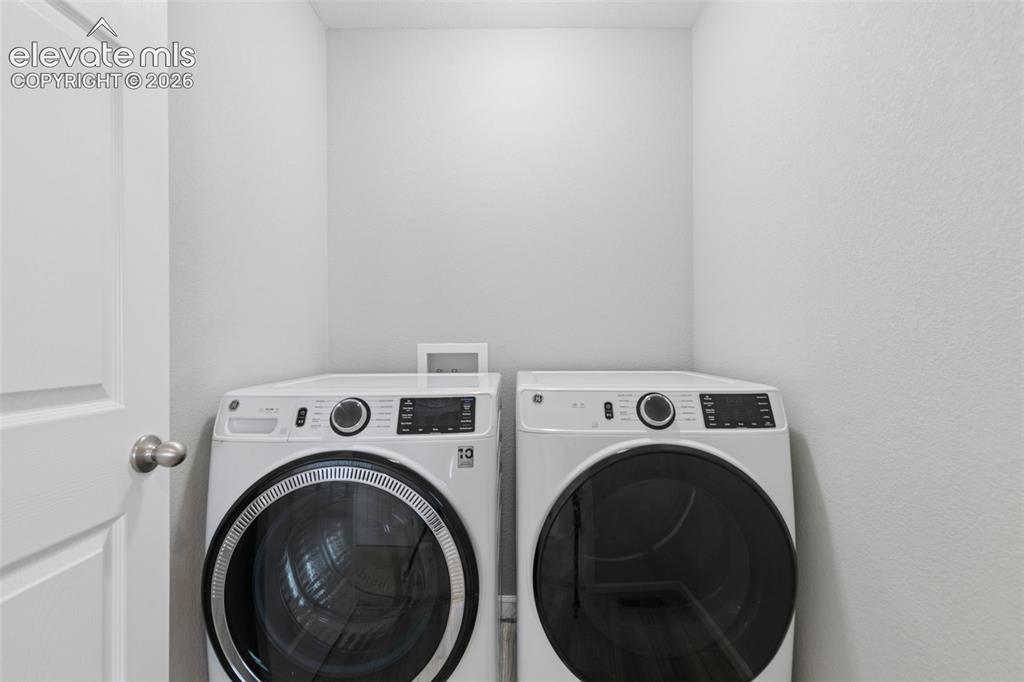 Image 30 of 36: Laundry