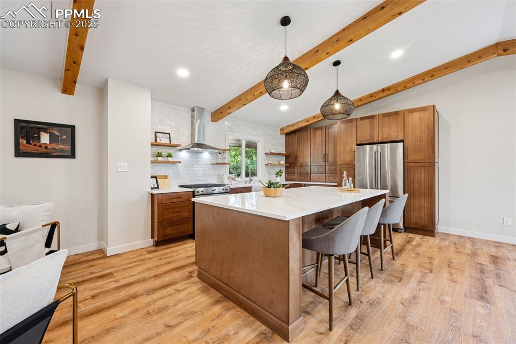 Image 12 of 32: Kitchen
