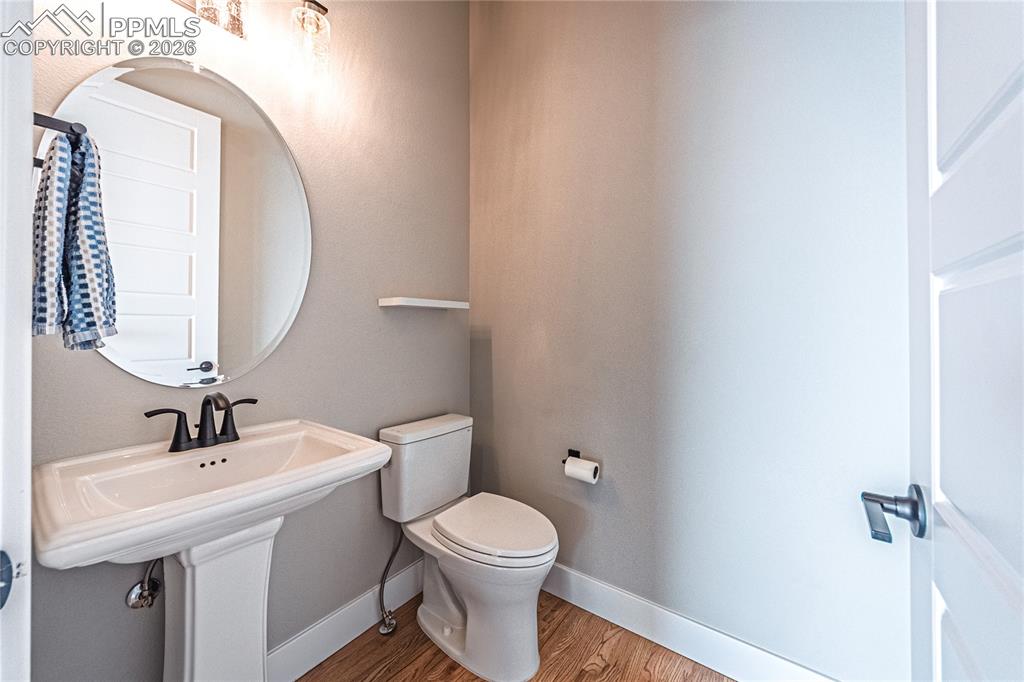 Image 29 of 47: Bathroom