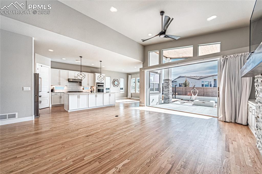 Image 5 of 47: Living Room