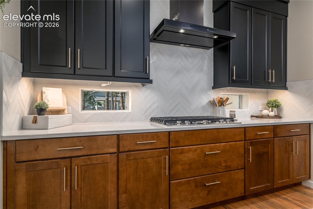 Image 9 of 46: Kitchen
