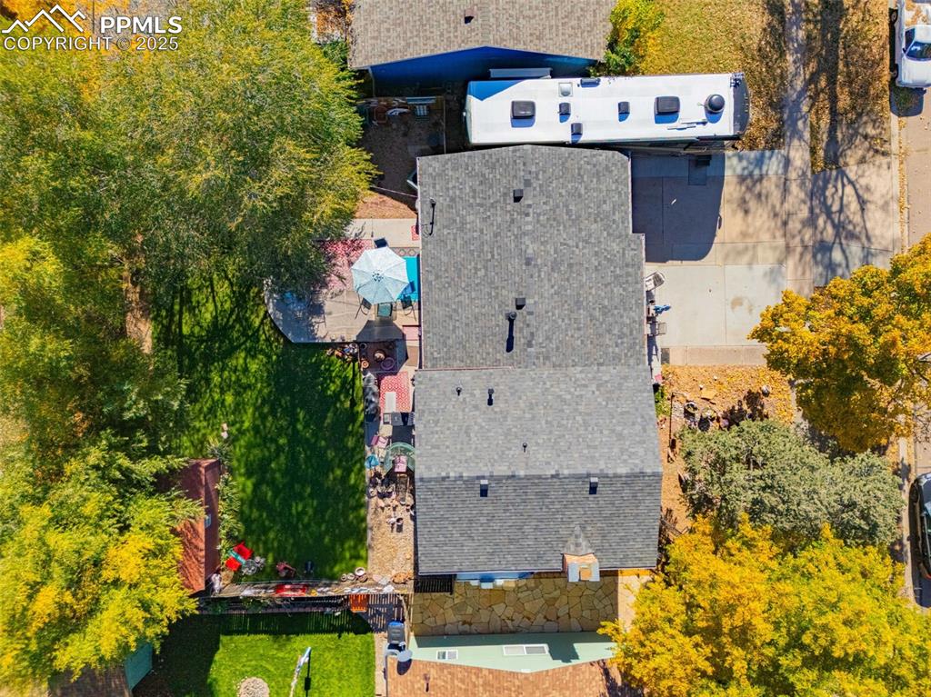 Image 20 of 25: Drone / aerial view