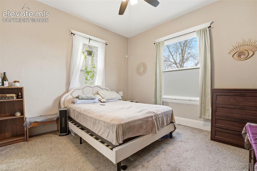Image 16 of 41: Bedroom