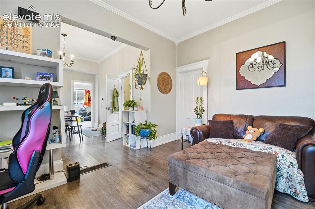 Image 4 of 41: Living Room