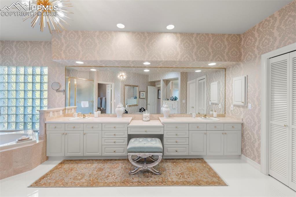 Image 26 of 50: No Description Available