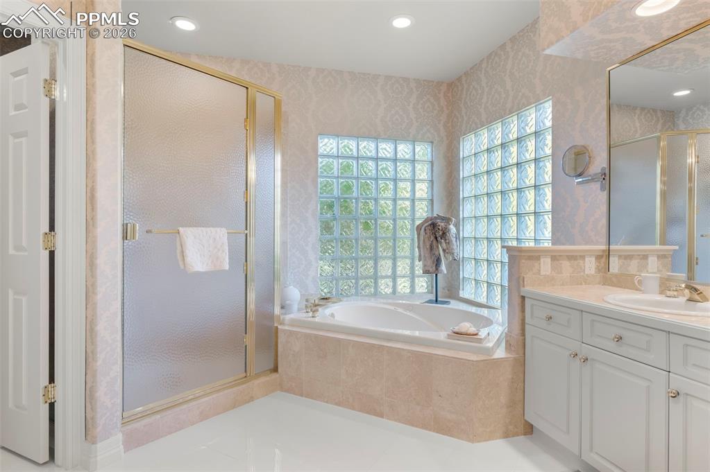 Image 27 of 50: No Description Available