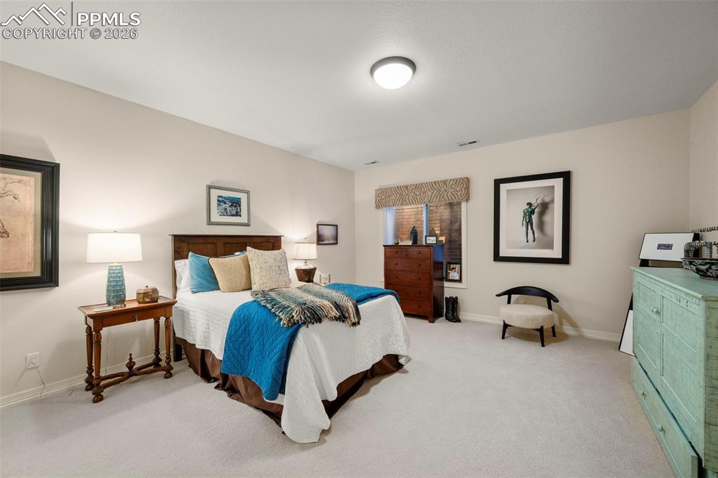 Image 33 of 50: No Description Available