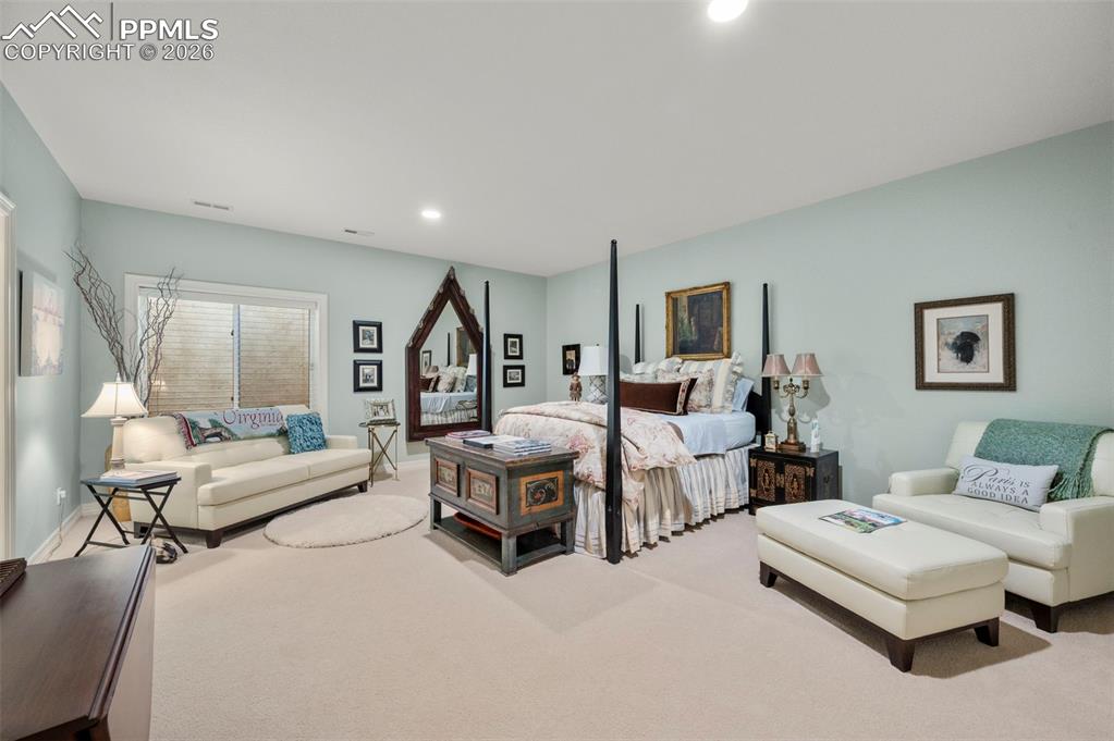 Image 35 of 50: No Description Available