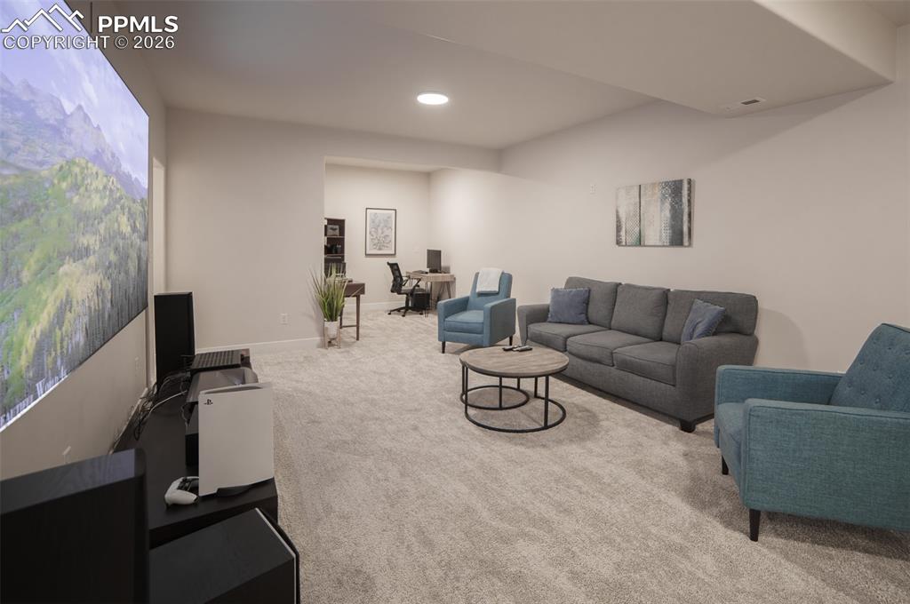 Image 25 of 43: Living Room