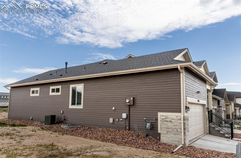 Image 37 of 43: Back of Structure