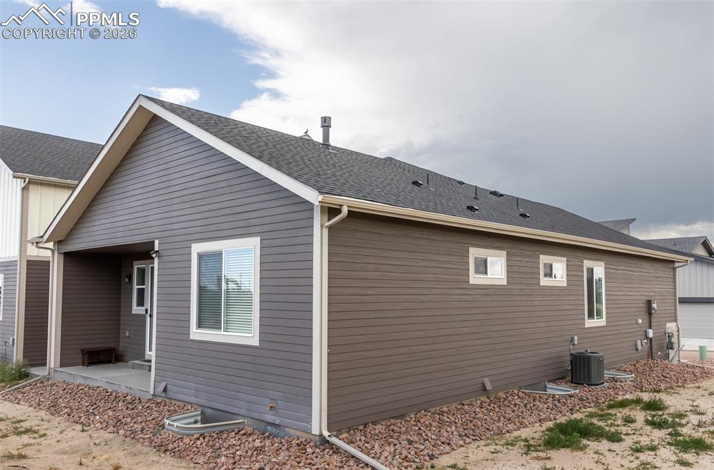 Image 38 of 43: Side of Structure