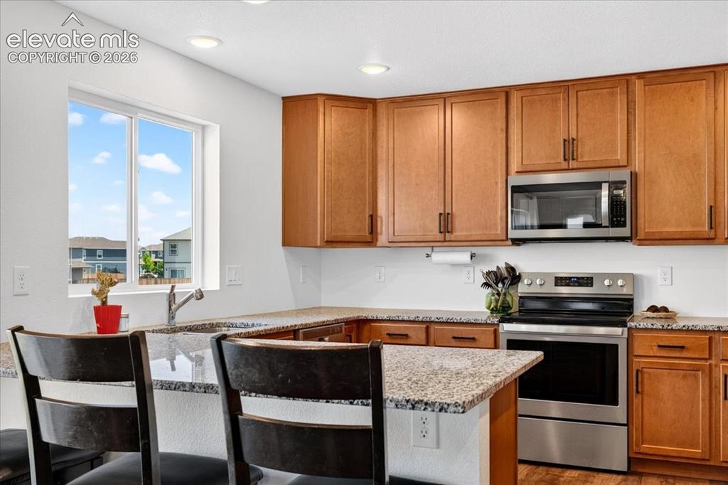 Image 8 of 36: Kitchen