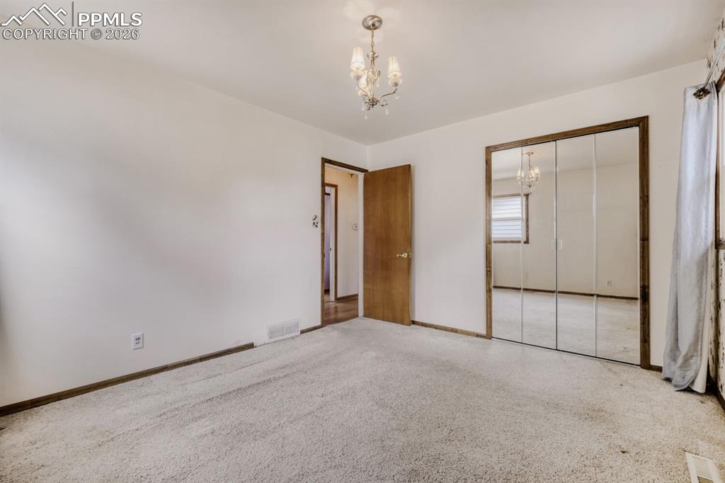 Image 17 of 28: Bedroom