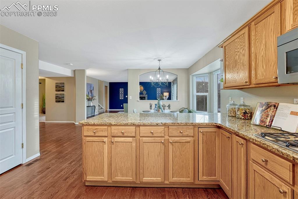 Image 11 of 38: Kitchen